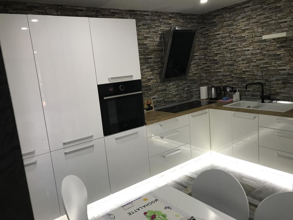 Apartment Ajla Tuzla Ngoại thất bức ảnh