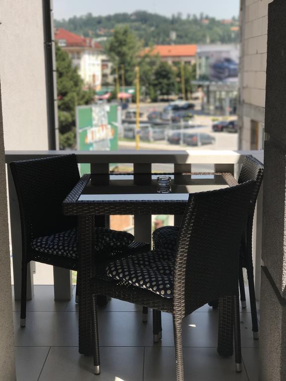 Apartment Ajla Tuzla Ngoại thất bức ảnh