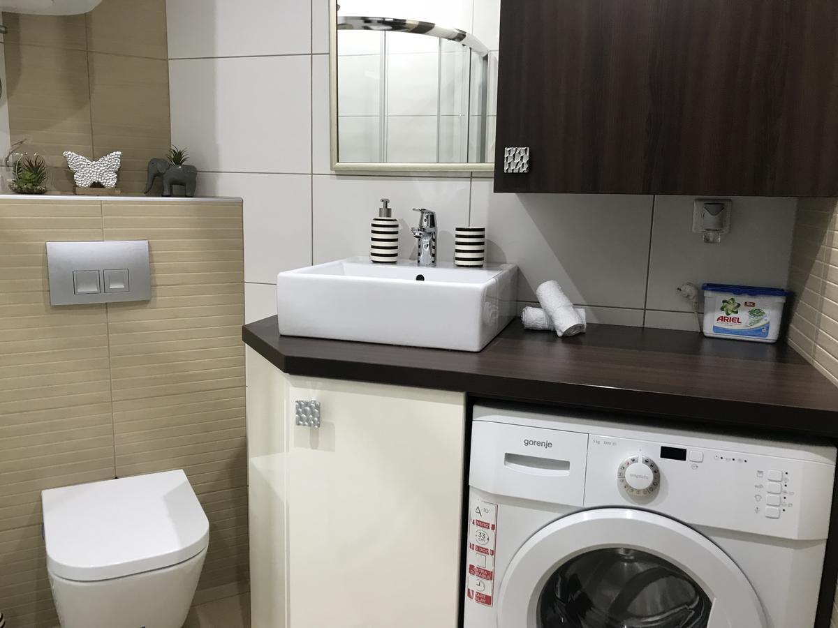 Apartment Ajla Tuzla Ngoại thất bức ảnh