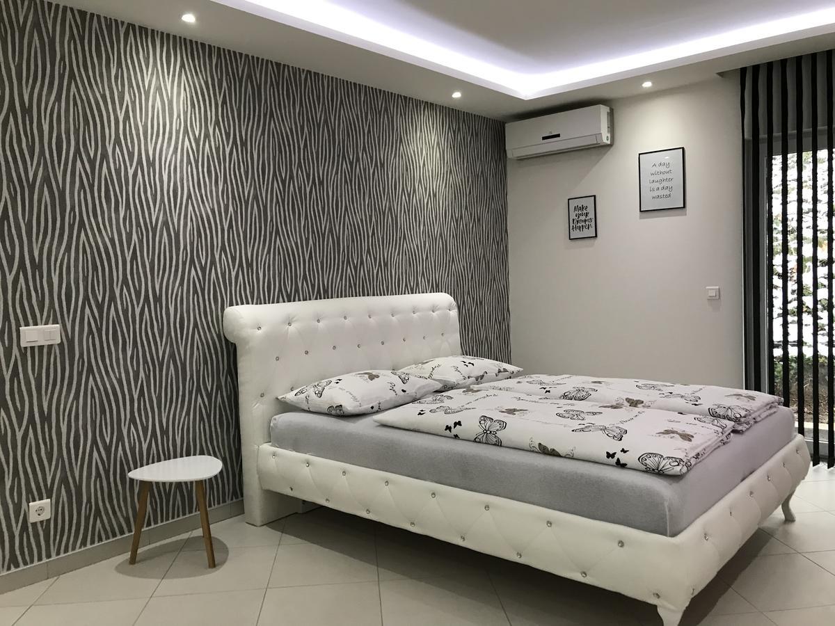 Apartment Ajla Tuzla Ngoại thất bức ảnh