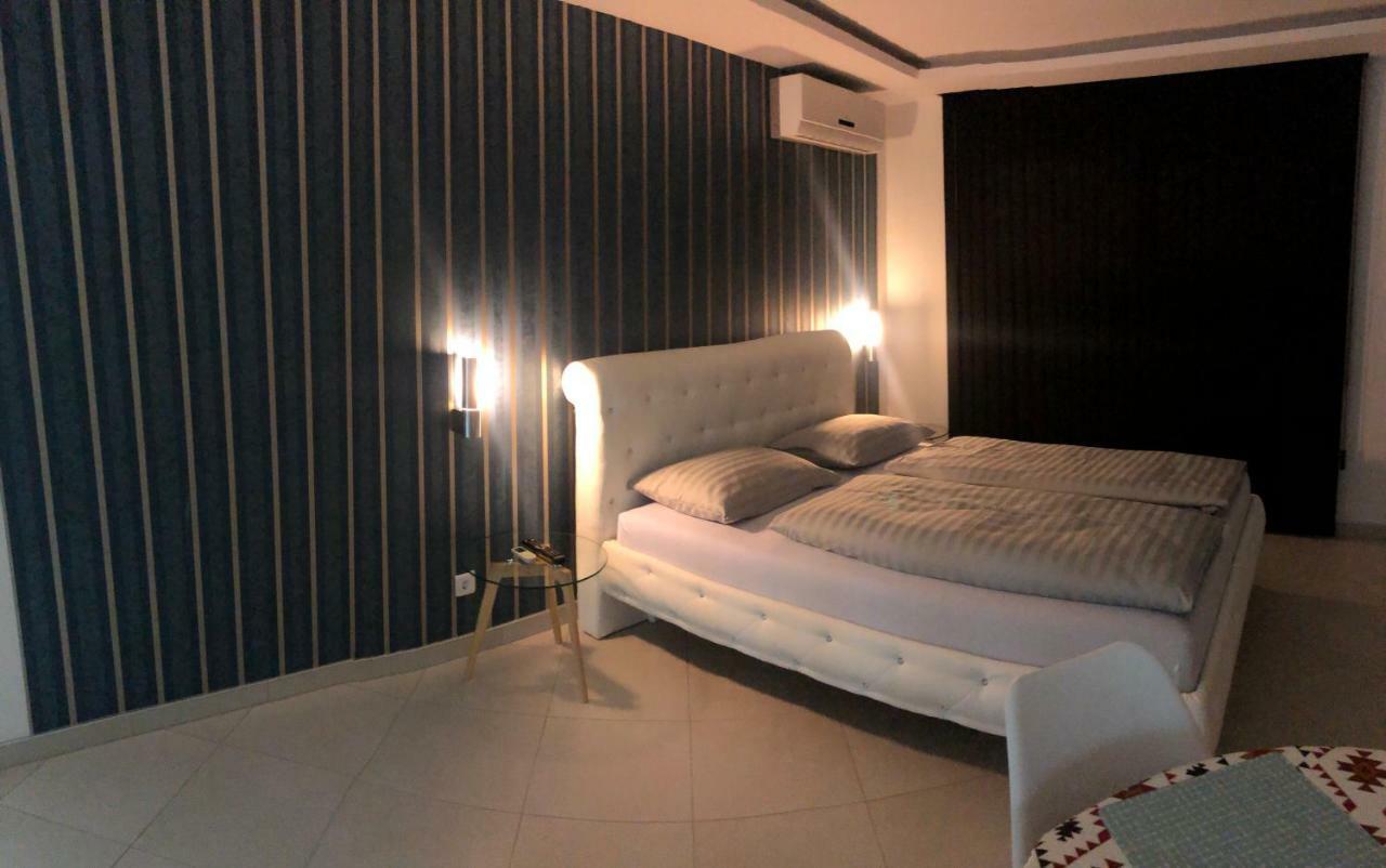 Apartment Ajla Tuzla Ngoại thất bức ảnh